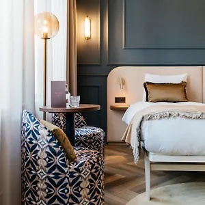 4* Отель Malie House